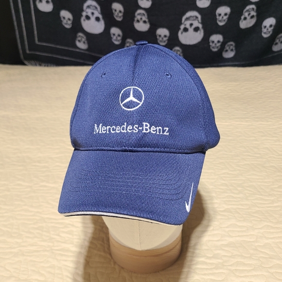 Nike Golf Mercedes-Benz Officially Licensed fitted hat size L/XL - Picture 1 of 8